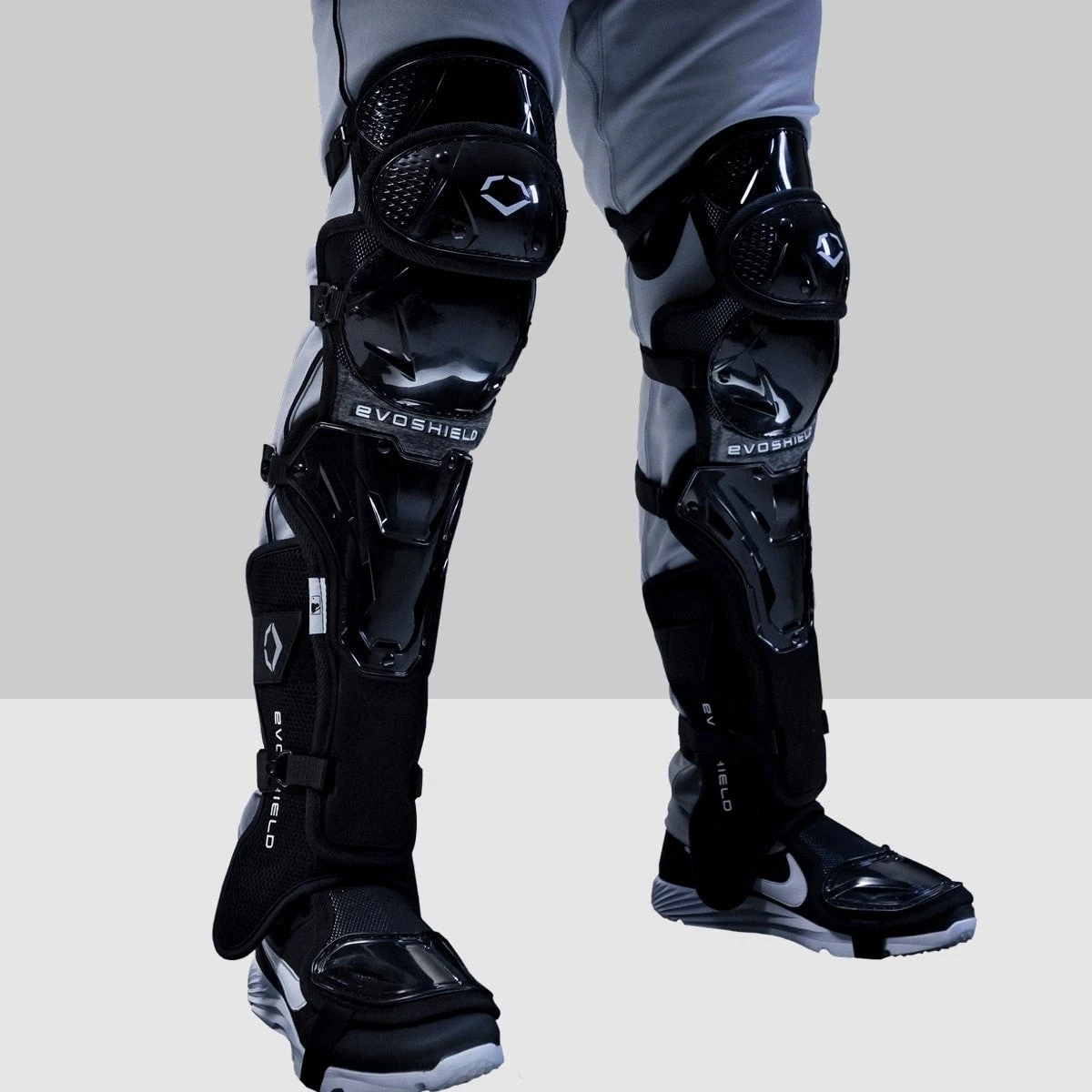 Deals 🔥 EvoShield Pro-SRZ Catcher's Leg Guard System: WB57079 / WB57080 👏 6 Deals 🔥 EvoShield Pro-SRZ Catcher's Leg Guard System: WB57079 / WB57080 👏 - Image 4
